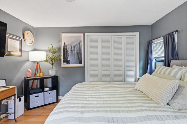 89 Abbott St, Springfield, MA 01118