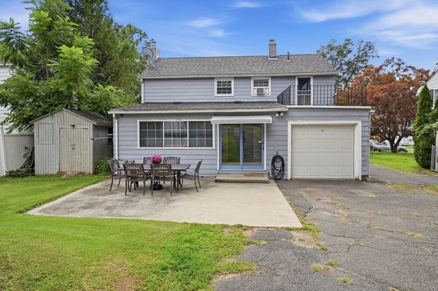 89 Abbott St, Springfield, MA 01118