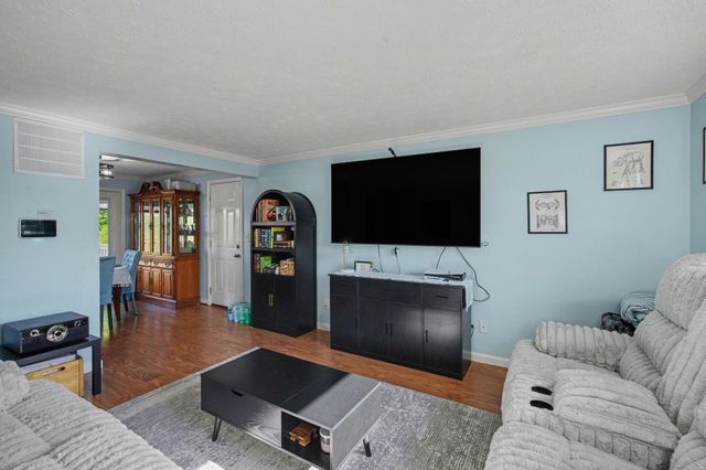88 Surrey Court, Florence, KY 41042