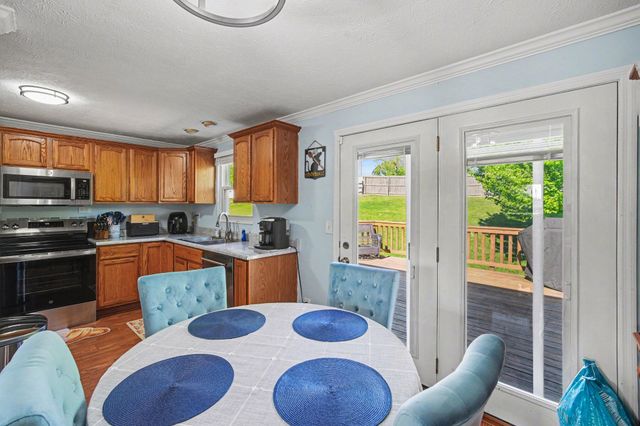 88 Surrey Court, Florence, KY 41042
