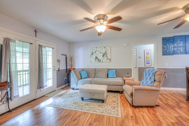 704 Old Manchester Rd, Woodbury, TN 37190