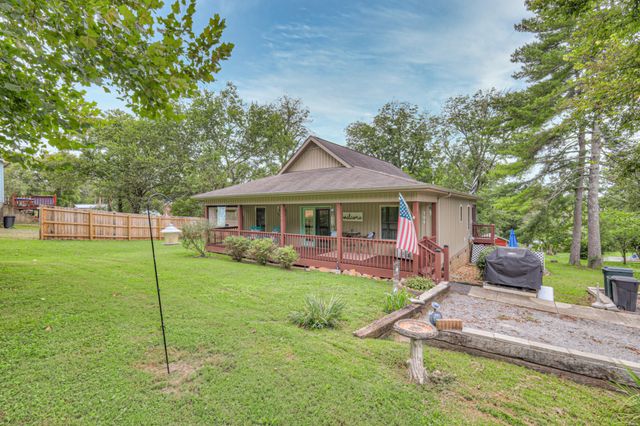 704 Old Manchester Rd, Woodbury, TN 37190