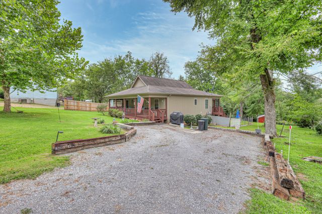 704 Old Manchester Rd, Woodbury, TN 37190