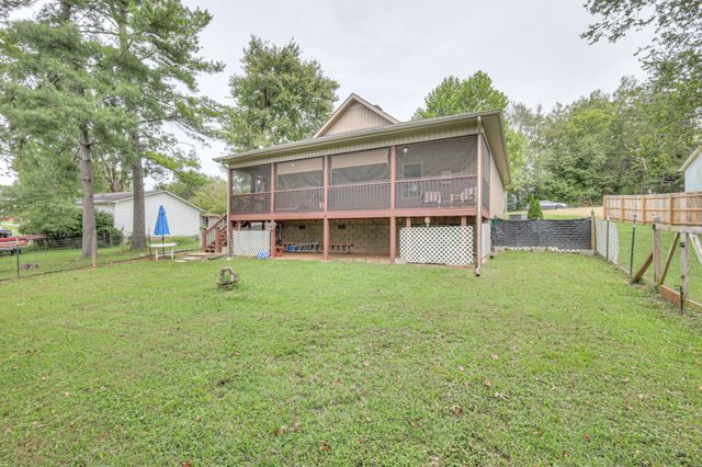 704 Old Manchester Rd, Woodbury, TN 37190