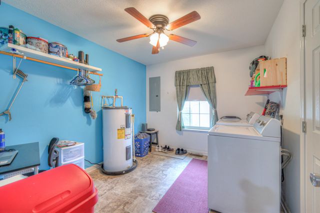 704 Old Manchester Rd, Woodbury, TN 37190