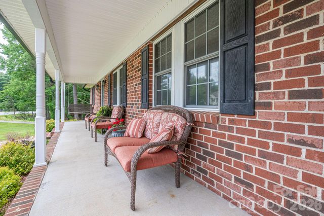 2479 Old Pond Drive, Lincolnton, NC 28092