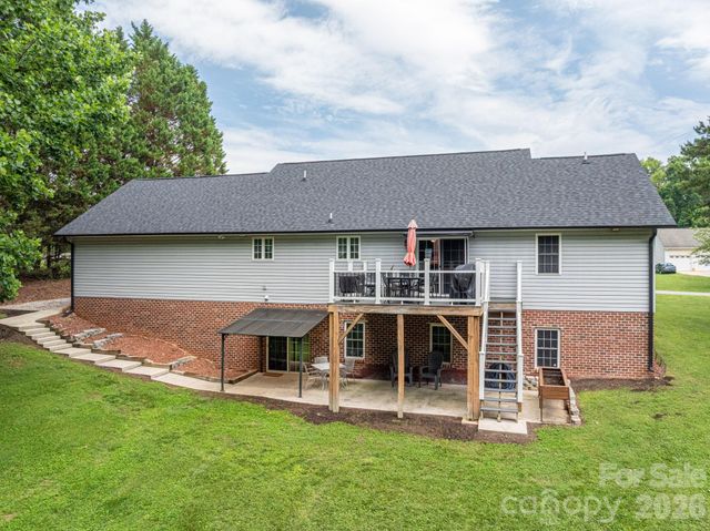 2479 Old Pond Drive, Lincolnton, NC 28092
