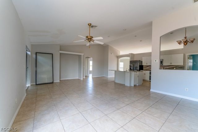 1240 NW 22nd PL, Cape Coral, FL 33993