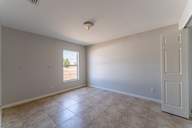 1240 NW 22nd PL, Cape Coral, FL 33993