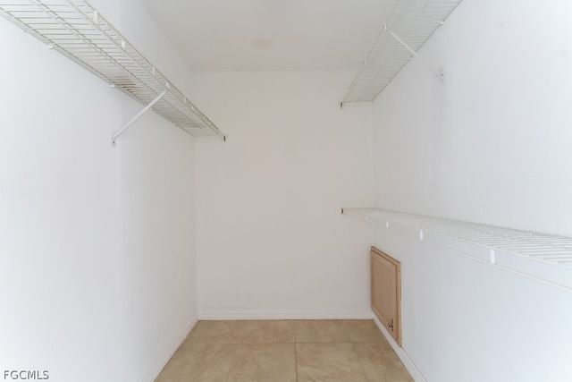 1240 NW 22nd PL, Cape Coral, FL 33993