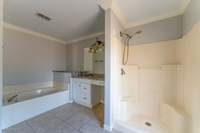 1240 NW 22nd PL, Cape Coral, FL 33993