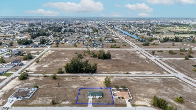 1240 NW 22nd PL, Cape Coral, FL 33993