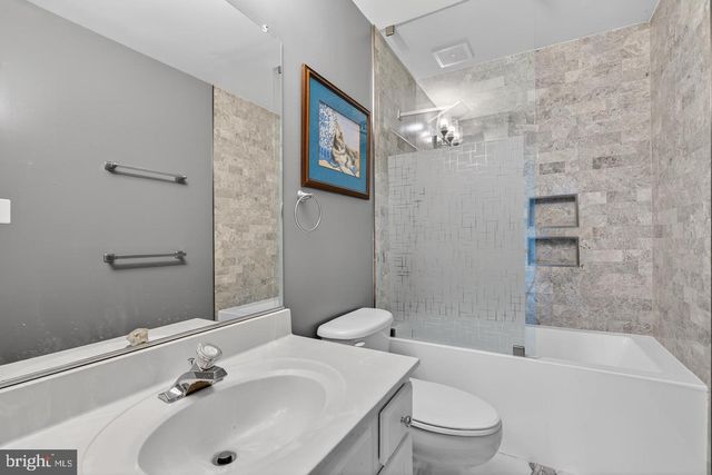18444 CAMELBACK TER, Leesburg, VA 20176