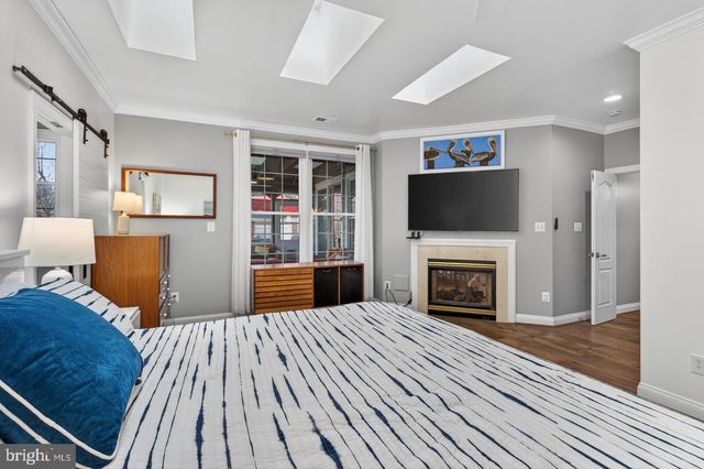 18444 CAMELBACK TER, Leesburg, VA 20176