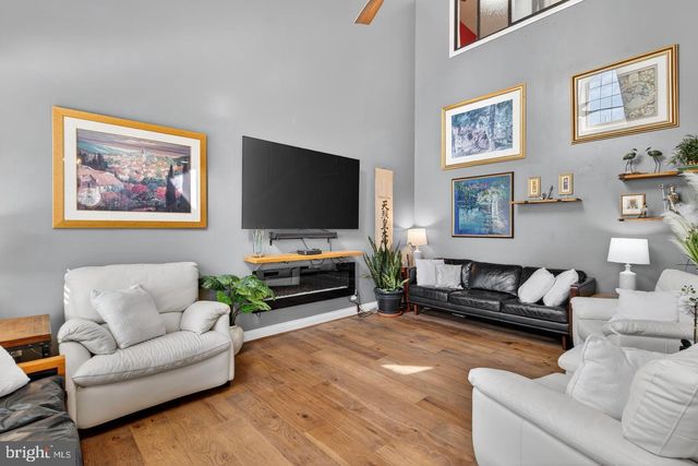18444 CAMELBACK TER, Leesburg, VA 20176