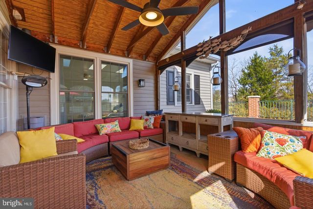 18444 CAMELBACK TER, Leesburg, VA 20176