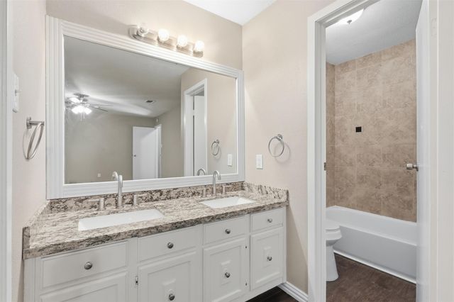 971 N Red Cedar Circle, The Woodlands, TX 77380