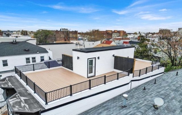 291 New York Ave 4, Jersey City, NJ 07307