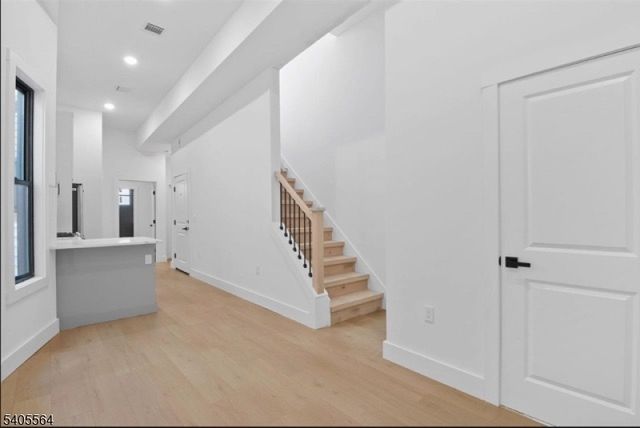 291 New York Ave 4, Jersey City, NJ 07307