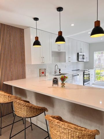 13602 Via Flora Apt C, Delray Beach, FL 33484