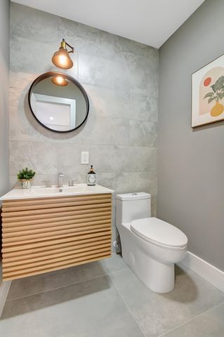 13602 Via Flora Apt C, Delray Beach, FL 33484