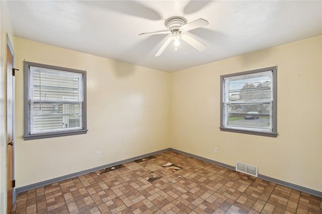 50 Bennett Avenue, Irondequoit, NY 14609