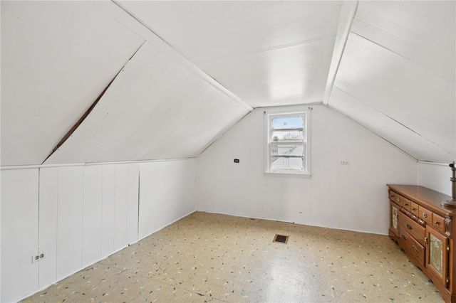 50 Bennett Avenue, Irondequoit, NY 14609