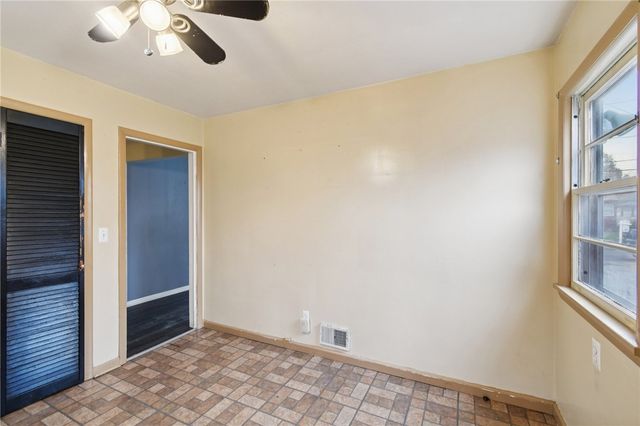 50 Bennett Avenue, Irondequoit, NY 14609