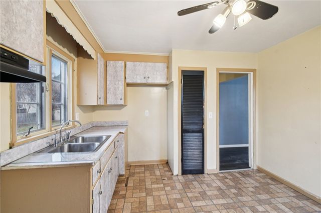 50 Bennett Avenue, Irondequoit, NY 14609