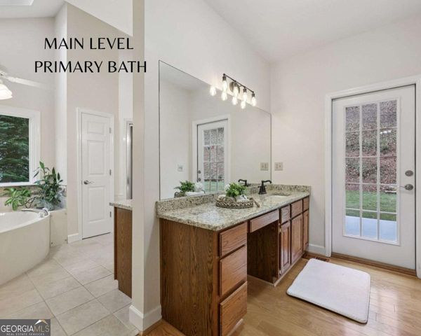 1090 Oakhaven Drive, Roswell, GA 30075