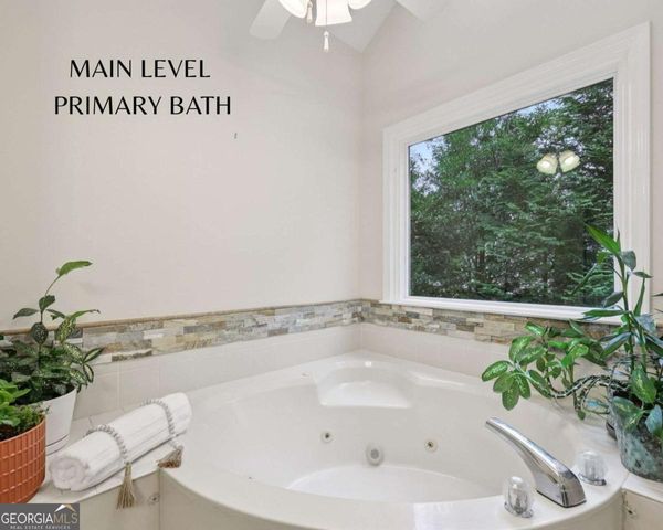 1090 Oakhaven Drive, Roswell, GA 30075