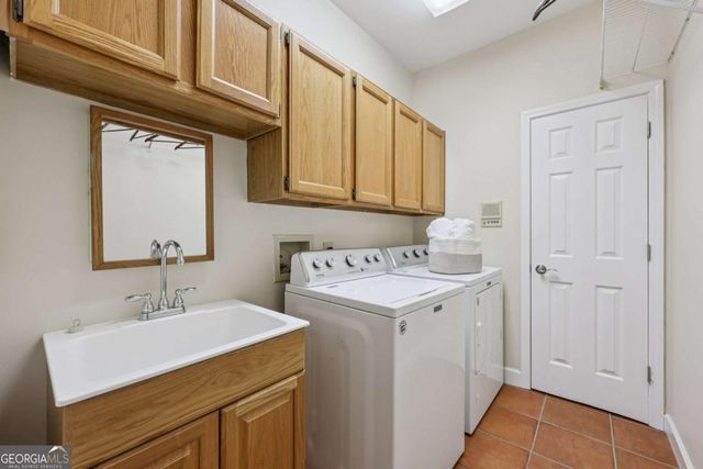 1090 Oakhaven Drive, Roswell, GA 30075