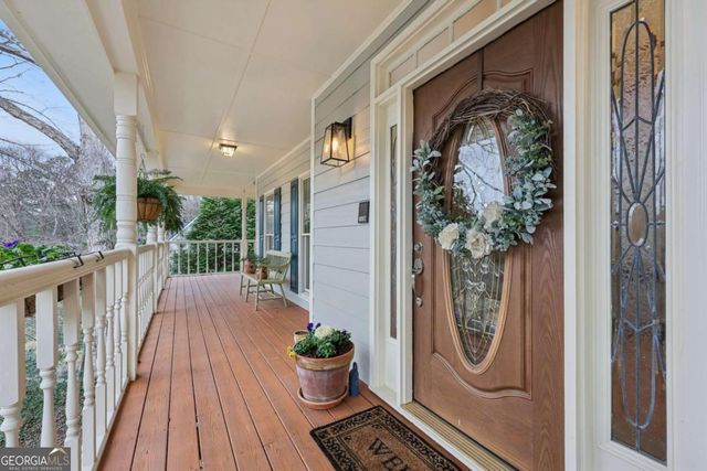 1090 Oakhaven Drive, Roswell, GA 30075