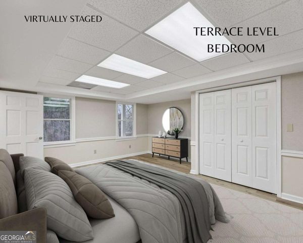 1090 Oakhaven Drive, Roswell, GA 30075