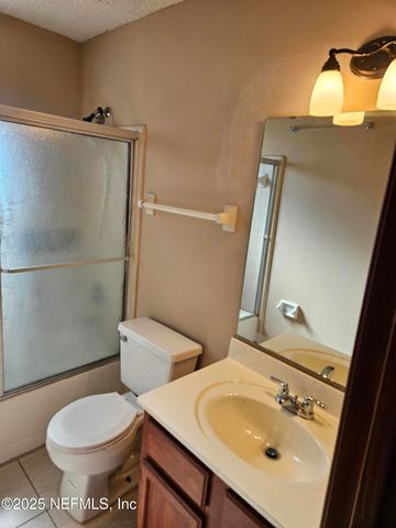 8256 JUSTIN Road N, Jacksonville, FL 32210