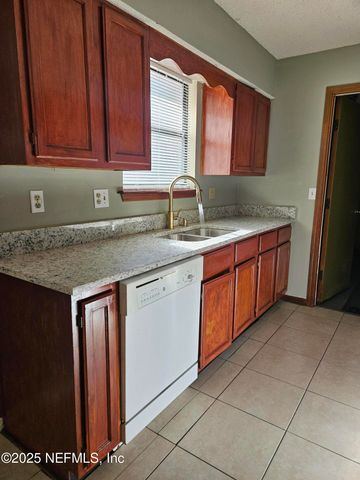 8256 JUSTIN Road N, Jacksonville, FL 32210