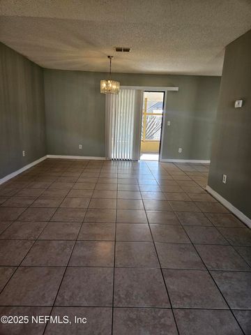 8256 JUSTIN Road N, Jacksonville, FL 32210