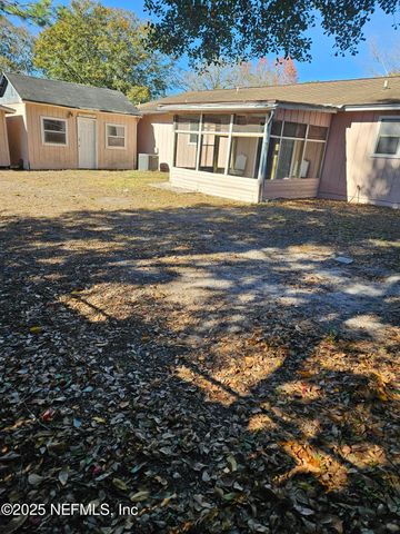 8256 JUSTIN Road N, Jacksonville, FL 32210