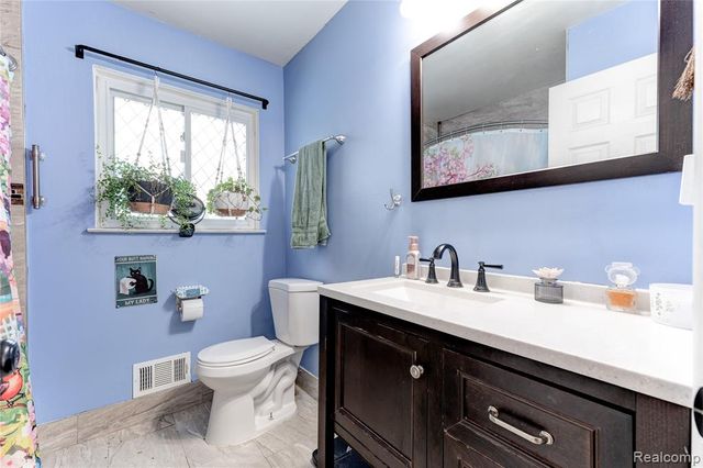 44760 Gregory Lane, Plymouth, MI 48170