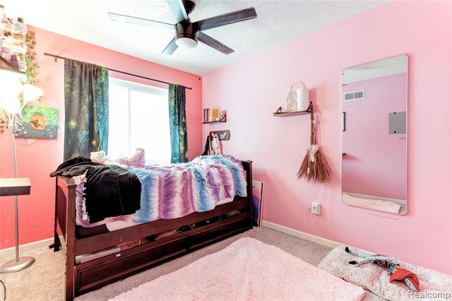 44760 Gregory Lane, Plymouth, MI 48170