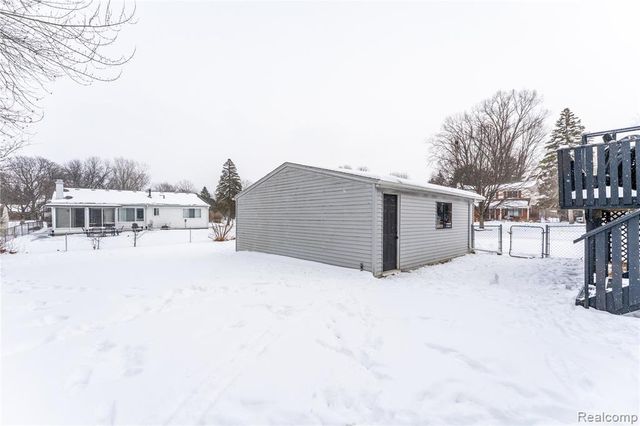 44760 Gregory Lane, Plymouth, MI 48170