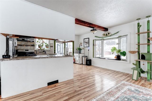 44760 Gregory Lane, Plymouth, MI 48170