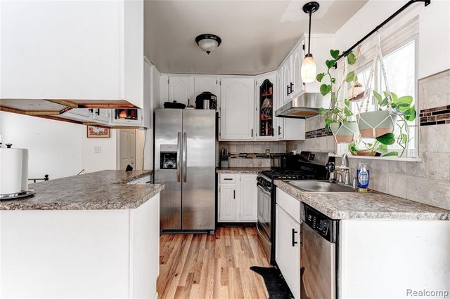 44760 Gregory Lane, Plymouth, MI 48170