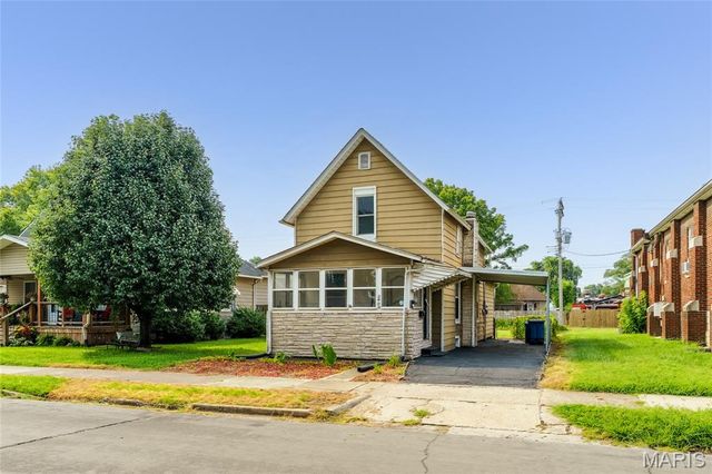 2402 E 25th Street, Granite City, IL 62040
