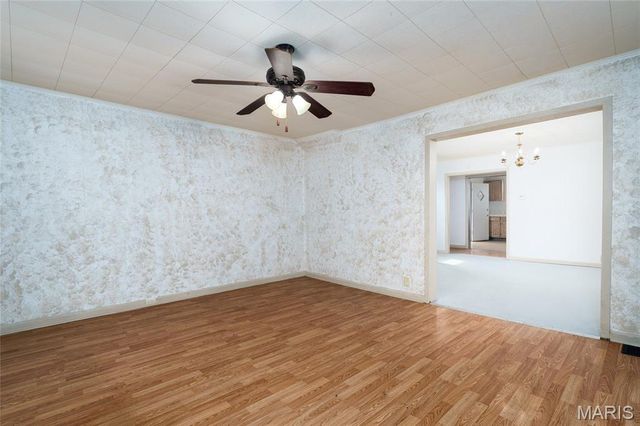 2402 E 25th Street, Granite City, IL 62040