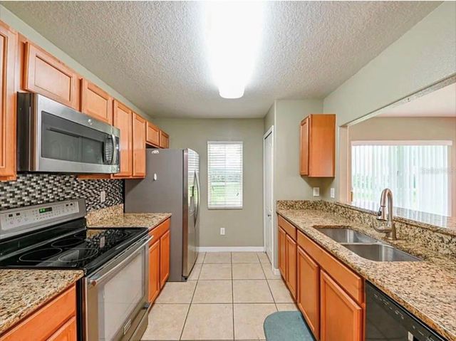 37706 AARALYN ROAD, Zephyrhills, FL 33542