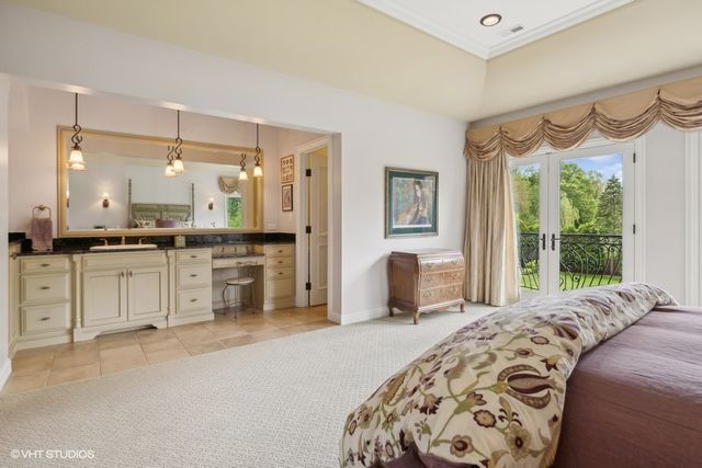 1900 Winnetka Avenue, Northfield, IL 60093