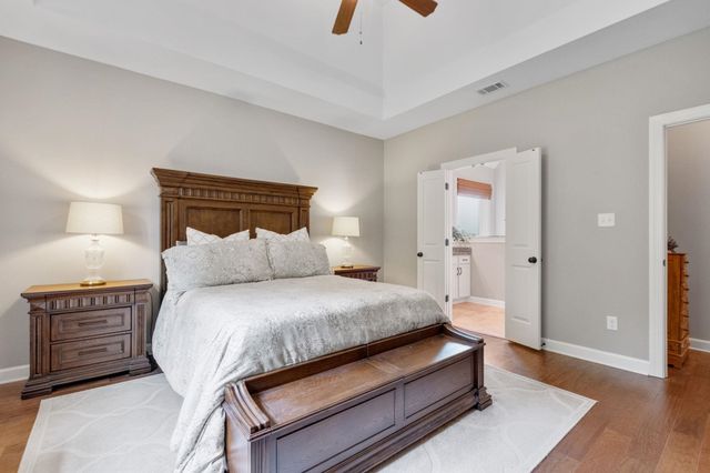 14685 SAINT CHARLES DR, Olive Branch, MS 38654