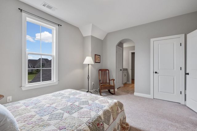 14685 SAINT CHARLES DR, Olive Branch, MS 38654