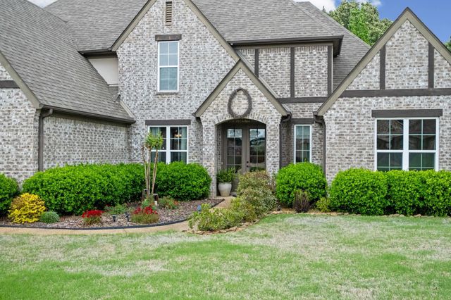 14685 SAINT CHARLES DR, Olive Branch, MS 38654
